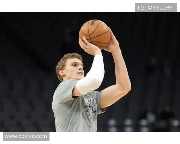 劳里马尔卡宁的崛起之路：从新秀到NBA明星的蜕变与挑战